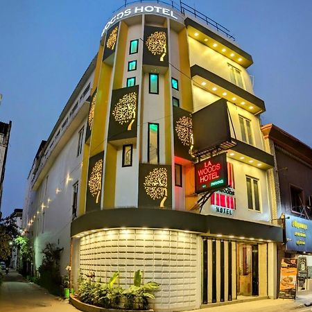 La Woods Hotel Chennai Bagian luar foto