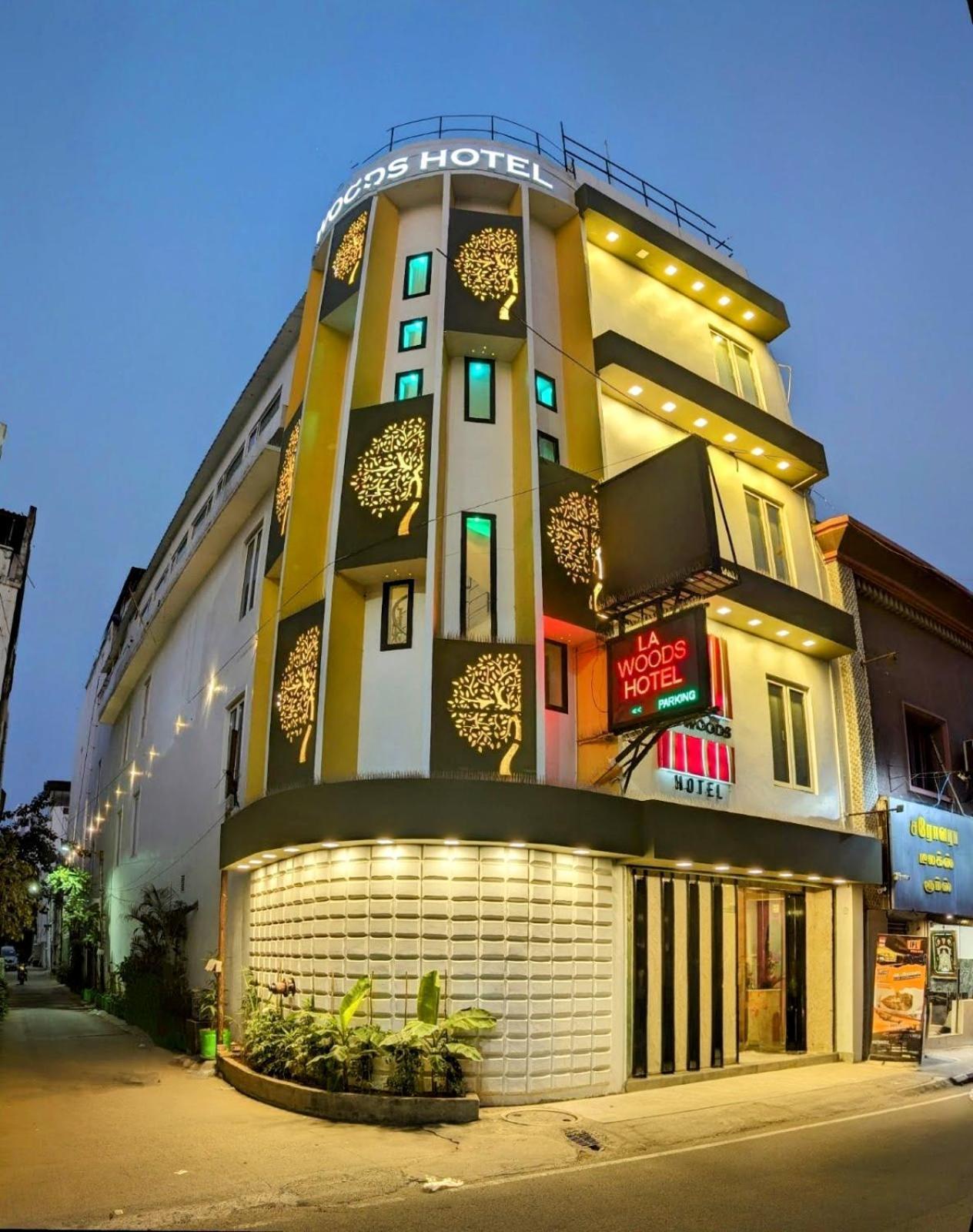 La Woods Hotel Chennai Bagian luar foto